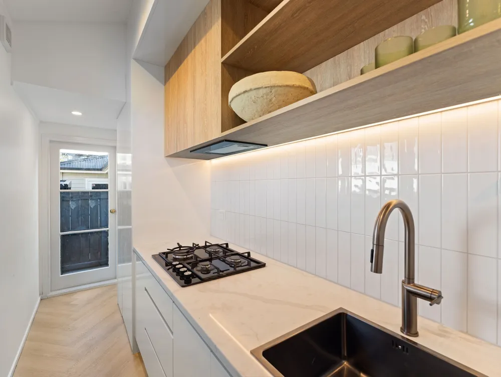 Photos of 17 Queensway