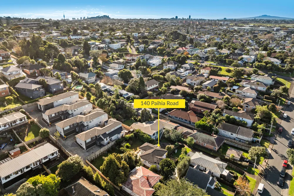 Photos of 140 Paihia Road