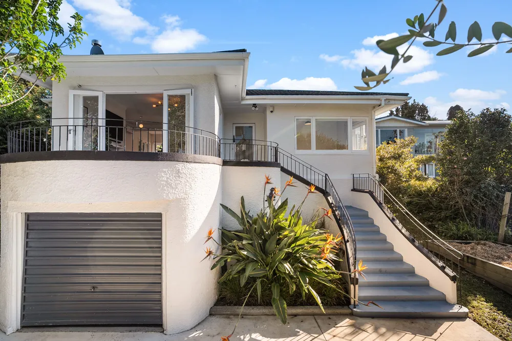 Photos of 140 Paihia Road