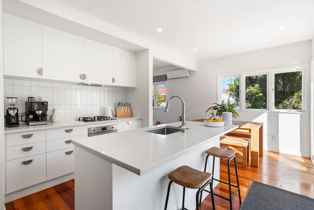 Photos of 140 Paihia Road