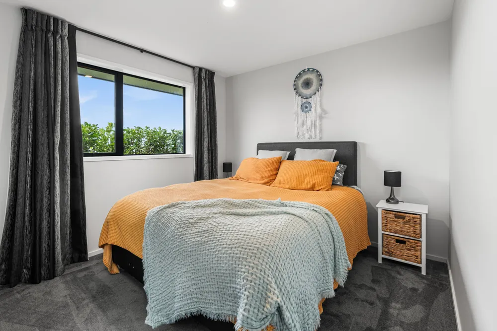 Photos of 19 Monte Crescent