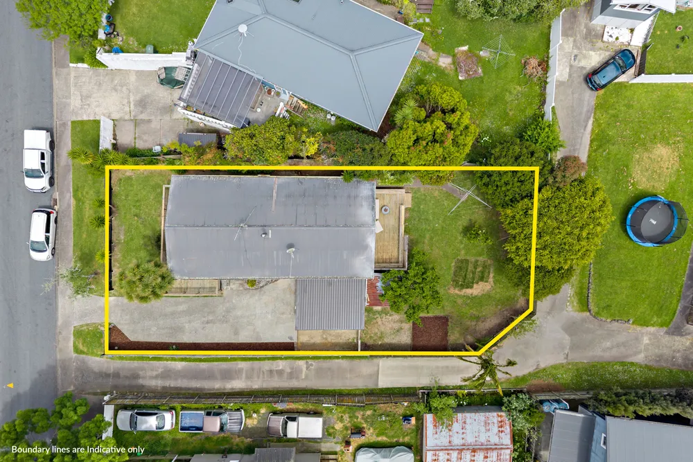 Photos of 77 Vandeleur Avenue