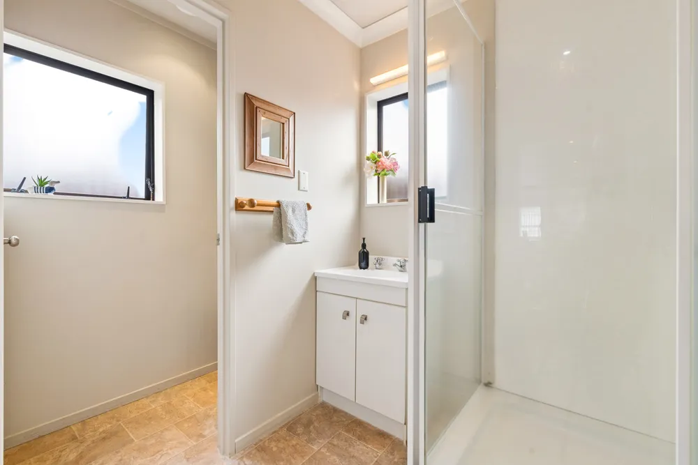 Photos of 2/179 Rangitoto Road