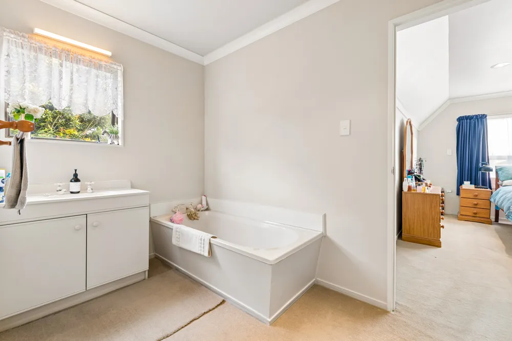Photos of 2/179 Rangitoto Road