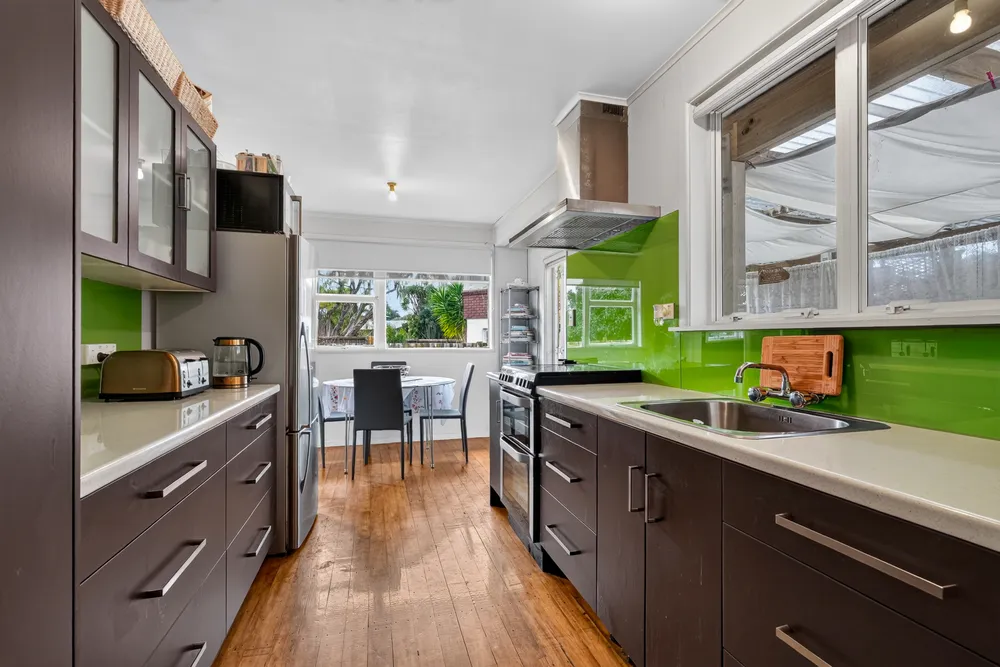 Photos of 120 Avondale Road
