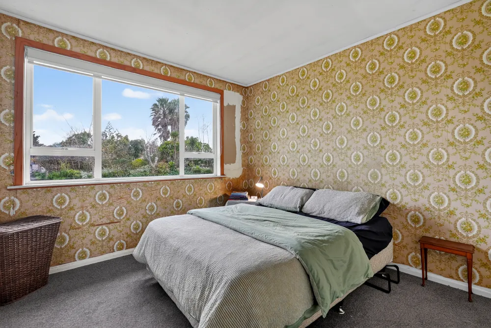 Photos of 120 Avondale Road