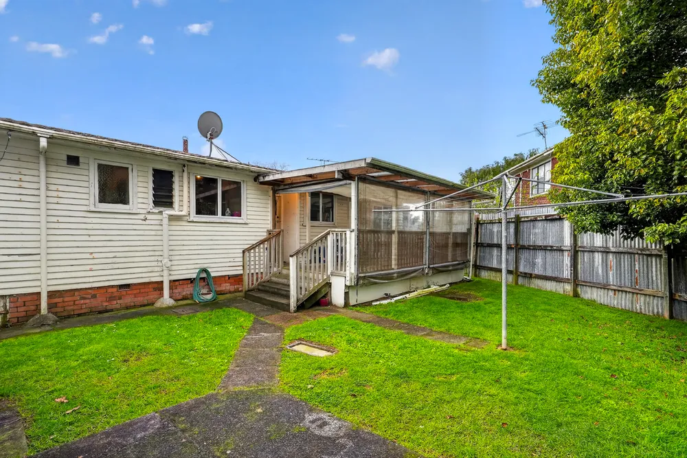 Photos of 120 Avondale Road