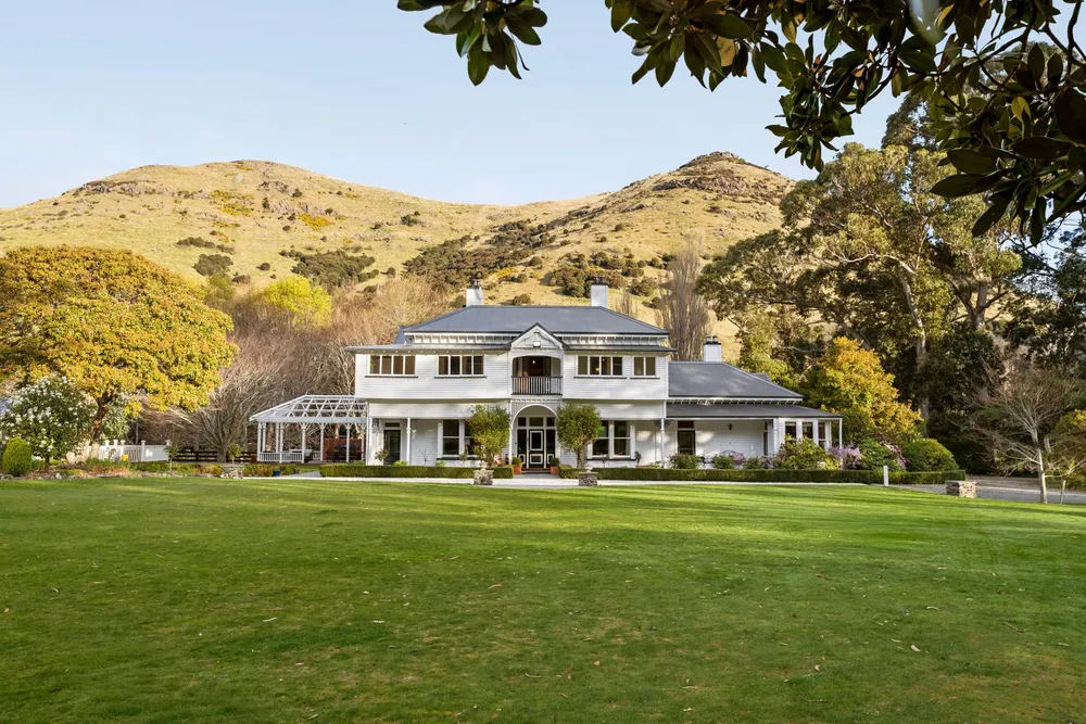 Photos of 623 Kaituna Valley Road