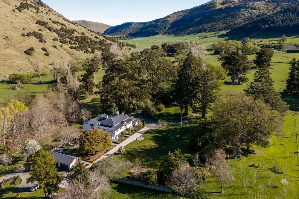 Photos of 623 Kaituna Valley Road