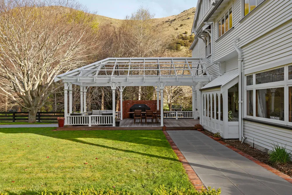 Photos of 623 Kaituna Valley Road