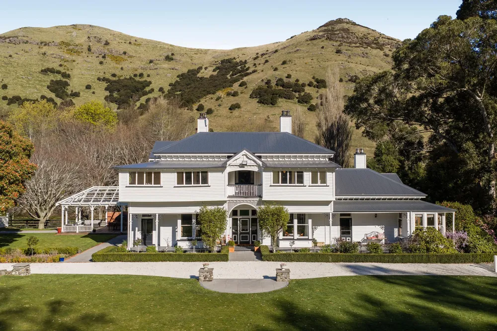 Photos of 623 Kaituna Valley Road