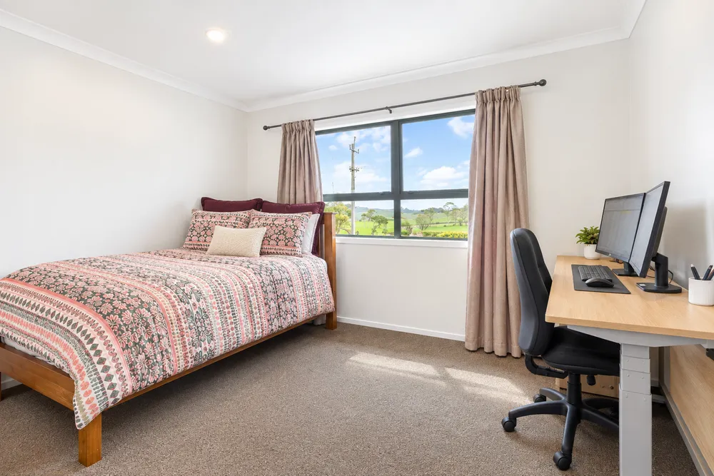 Photos of 17 Brewster Road