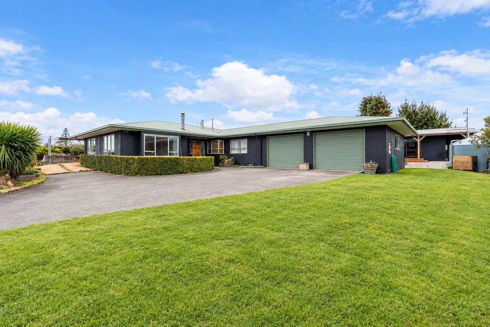 Photos of 17 Brewster Road