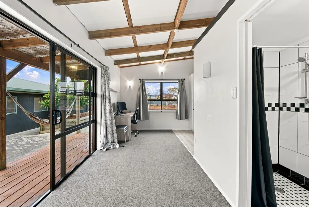 Photos of 17 Brewster Road