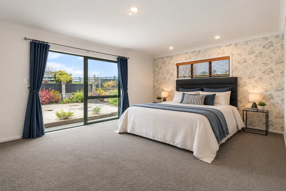 Photos of 17 Brewster Road