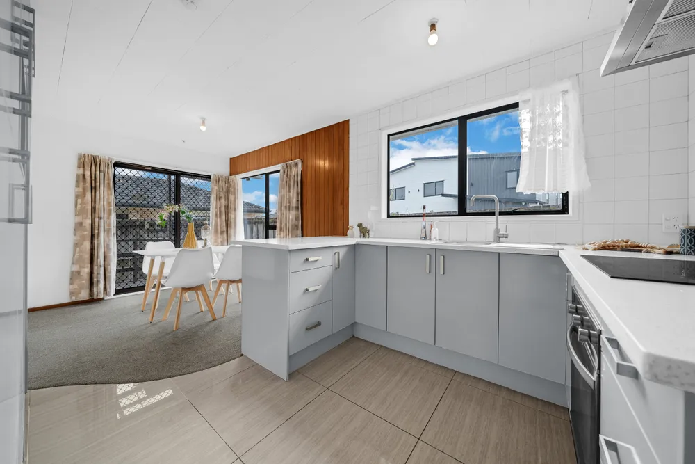 Photos of 73 Pah Road