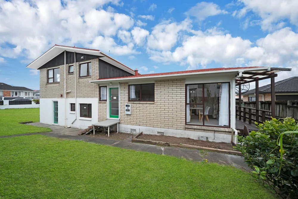 Photos of 73 Pah Road