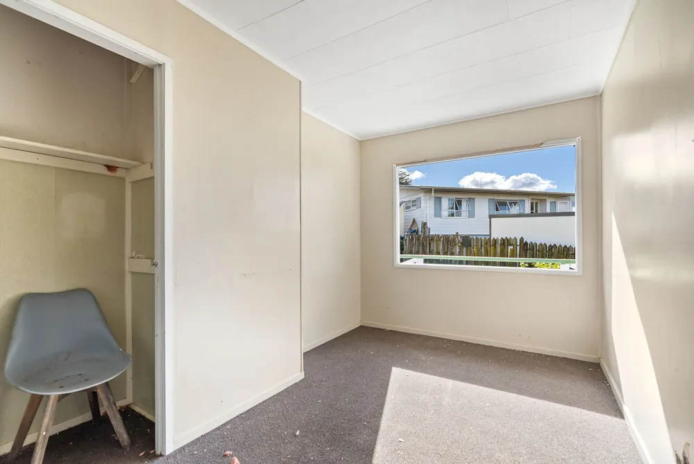 Photos of 127 Smeaton Drive