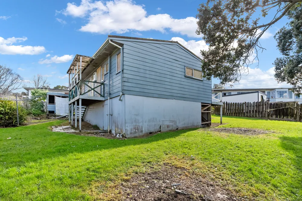Photos of 127 Smeaton Drive