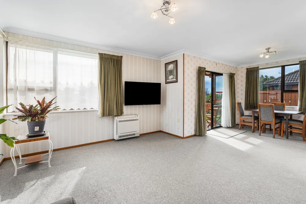 Photos of 200 Williams Street