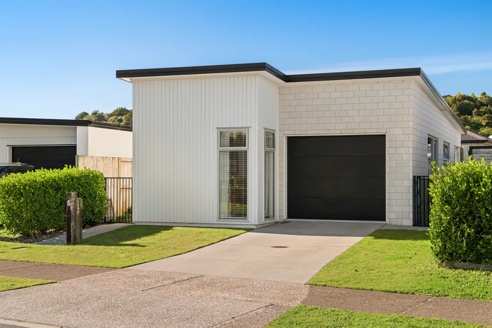 Photos of 6 Foley Grove