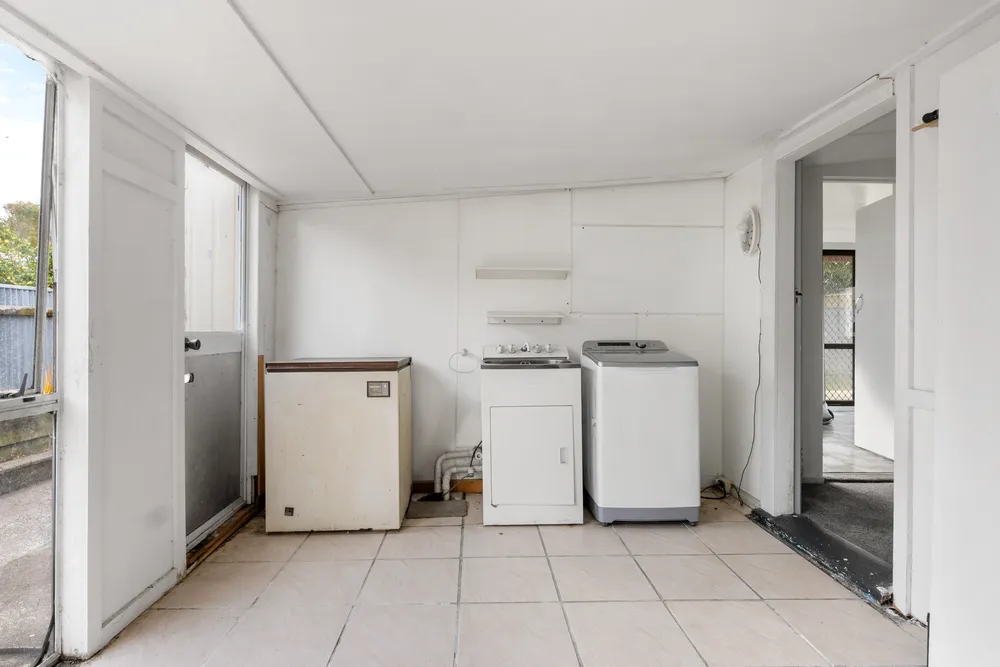 Photos of 483 Palmerston Road