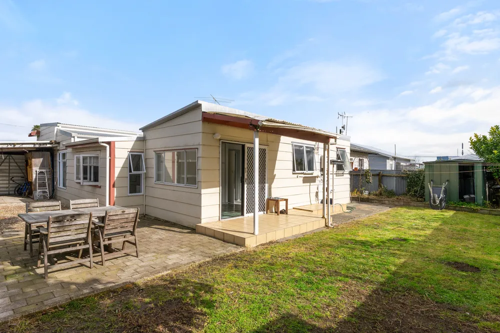 Photos of 483 Palmerston Road