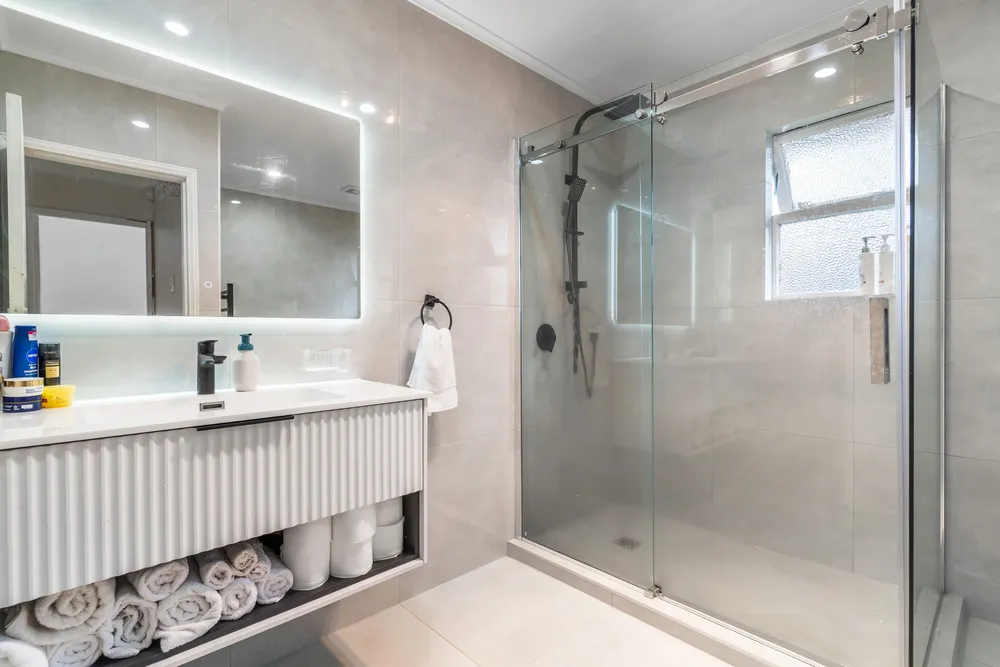 Photos of 114 Alfriston Road