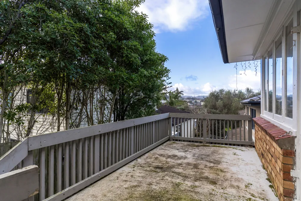 Photos of 114 Alfriston Road