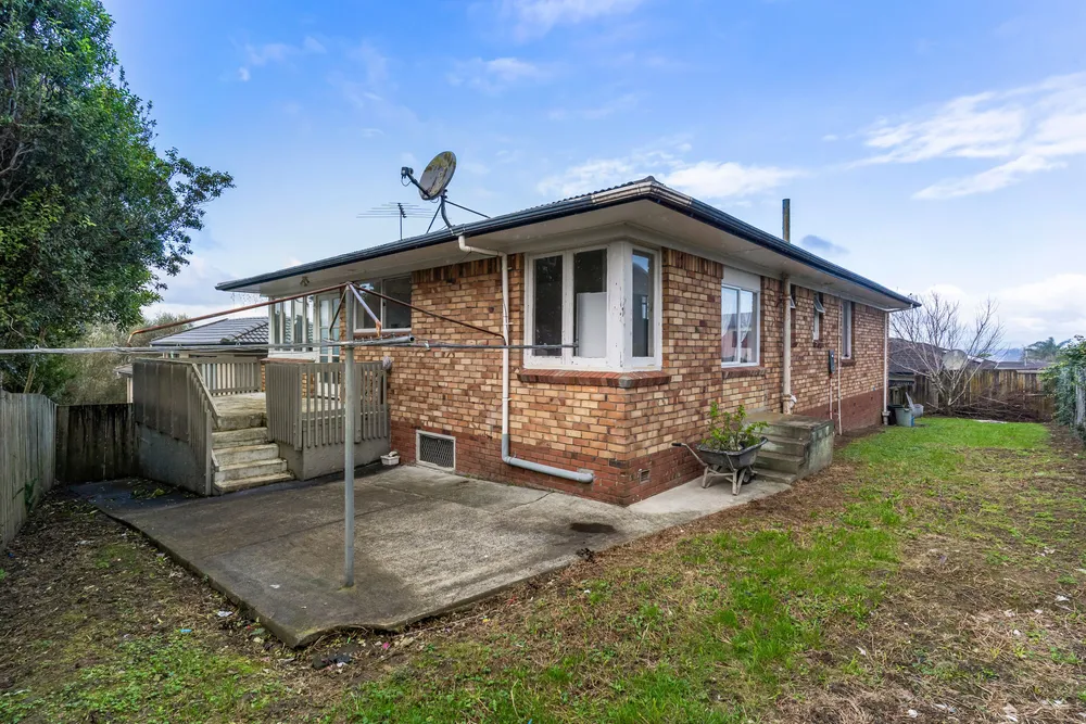 Photos of 114 Alfriston Road