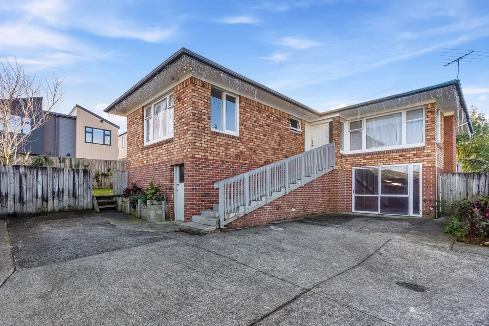 Photos of 114 Alfriston Road