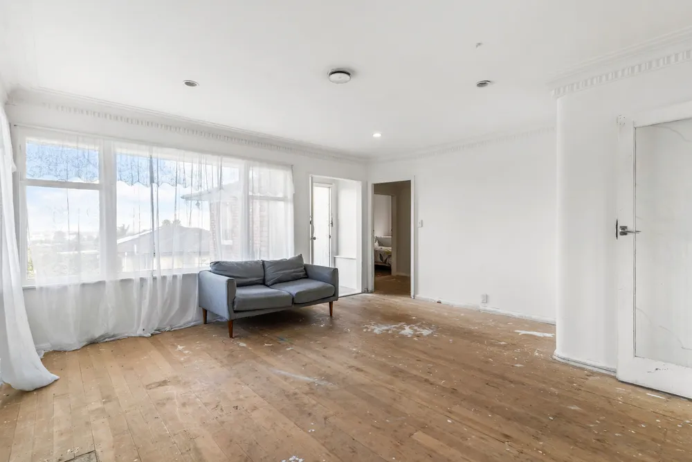 Photos of 114 Alfriston Road