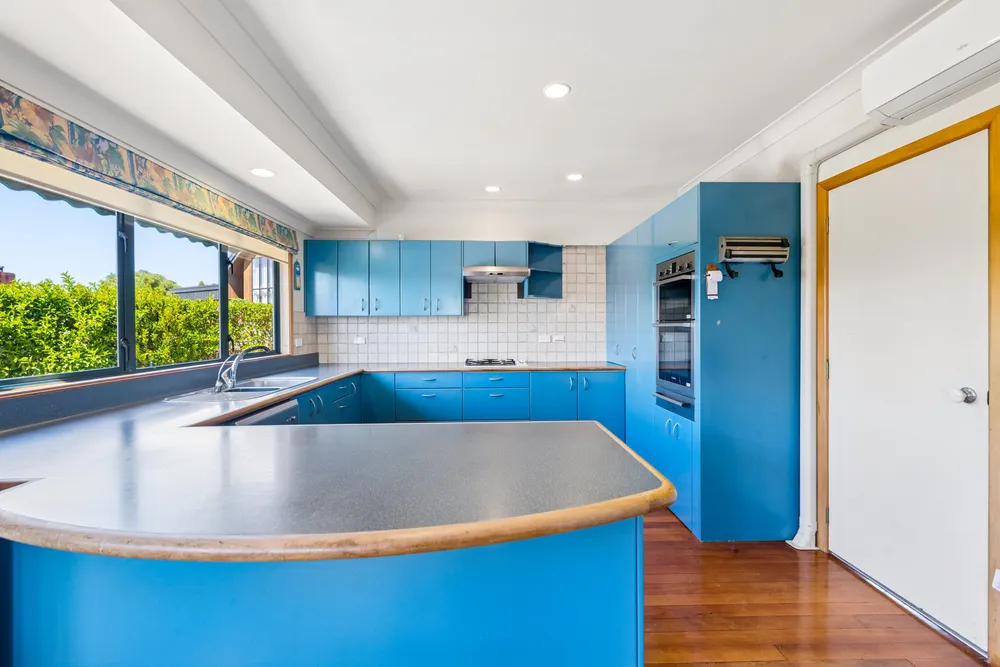 Photos of 17 Ngaio Avenue