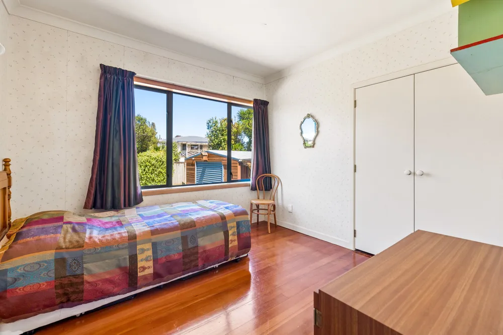 Photos of 17 Ngaio Avenue
