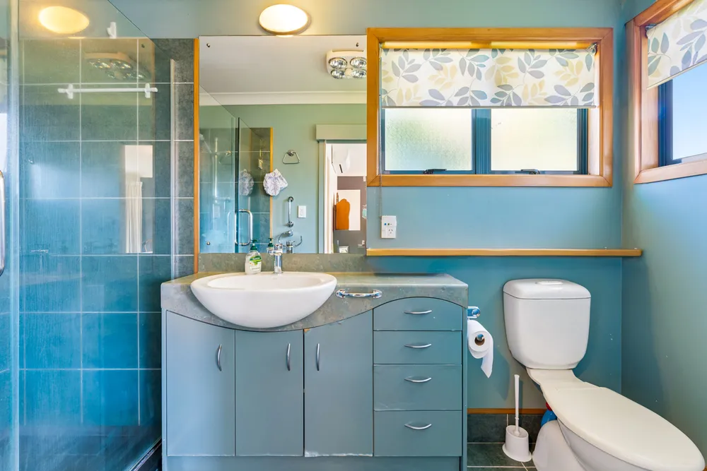 Photos of 17 Ngaio Avenue
