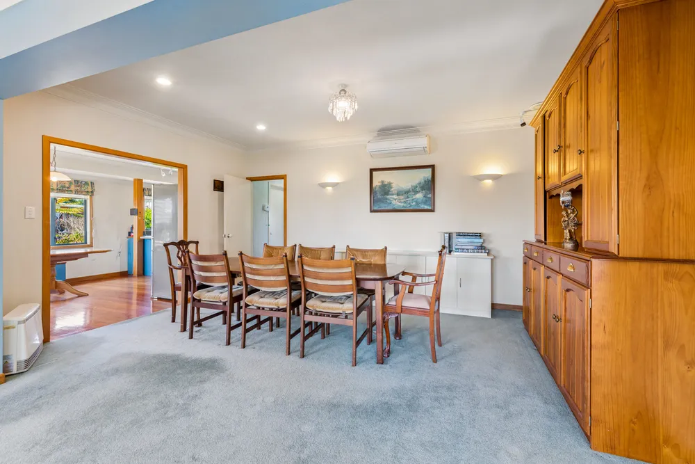 Photos of 17 Ngaio Avenue