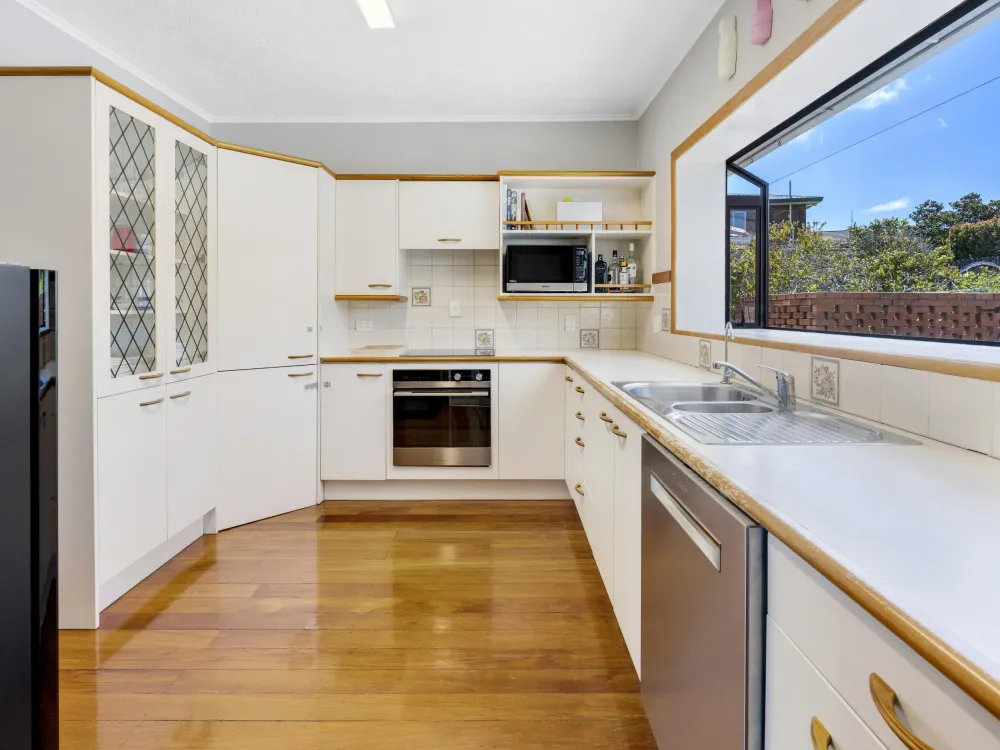Photos of 5 Coates Road
