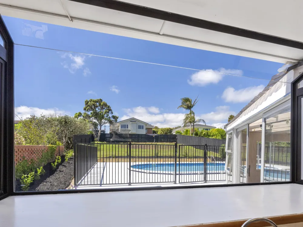 Photos of 5 Coates Road