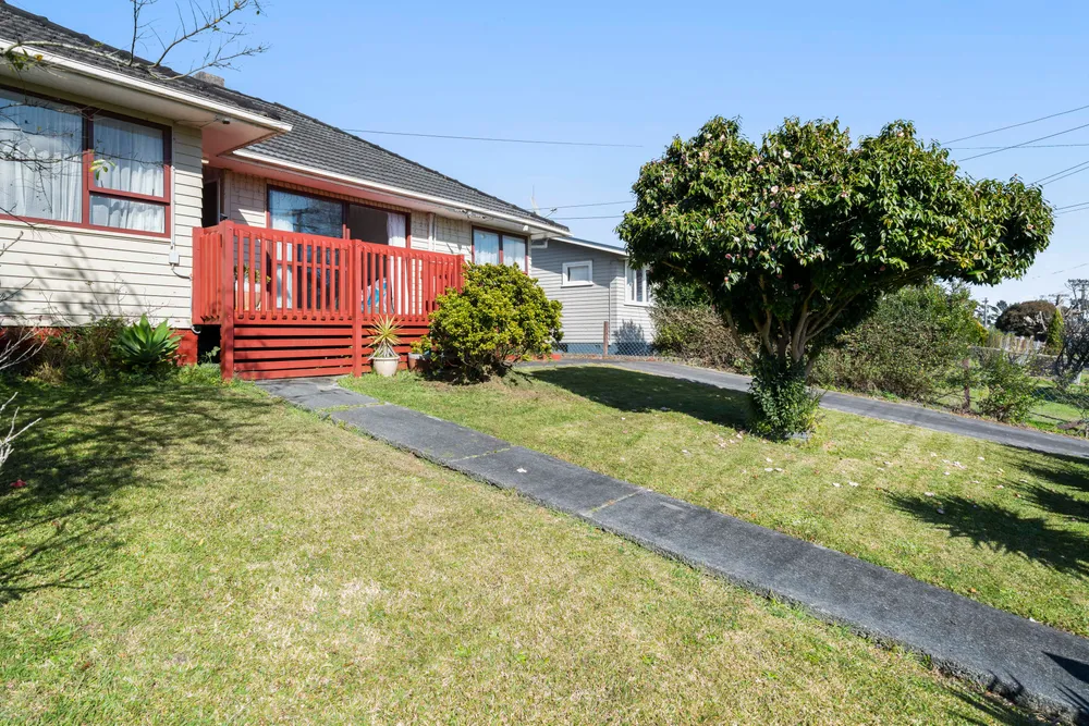 Photos of 16 Antrim Crescent
