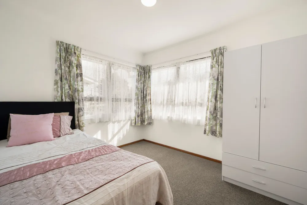 Photos of 16 Antrim Crescent