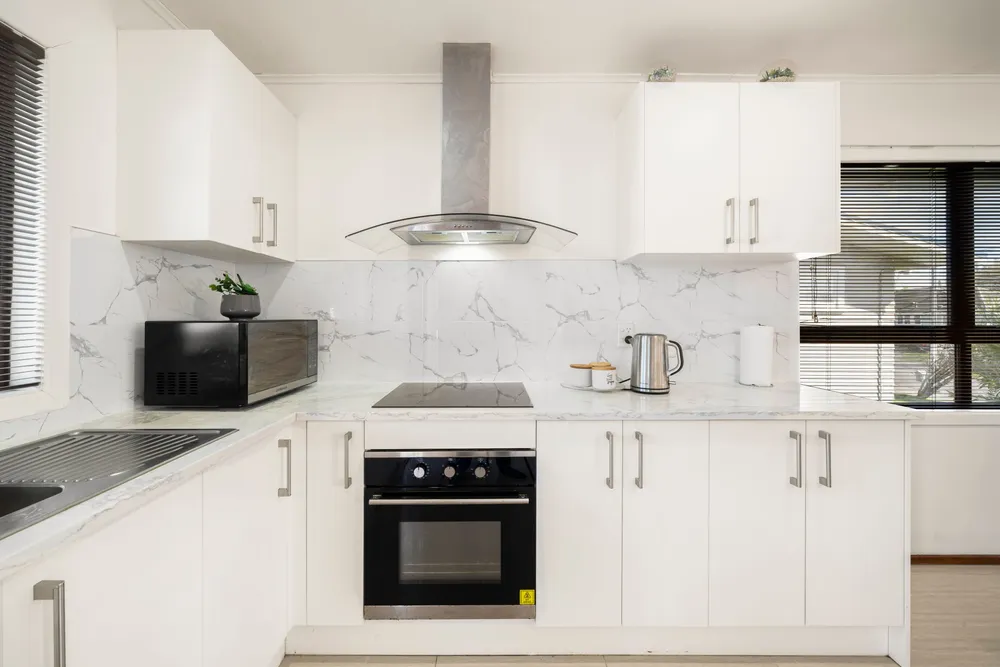 Photos of 16 Antrim Crescent