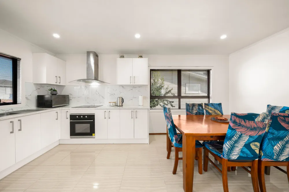 Photos of 16 Antrim Crescent