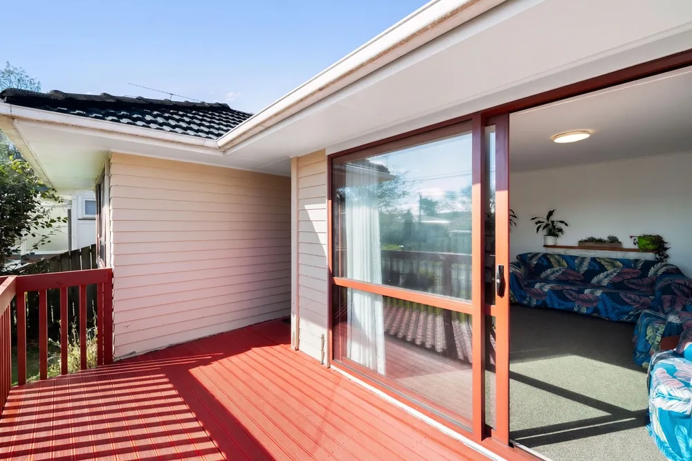 Photos of 16 Antrim Crescent