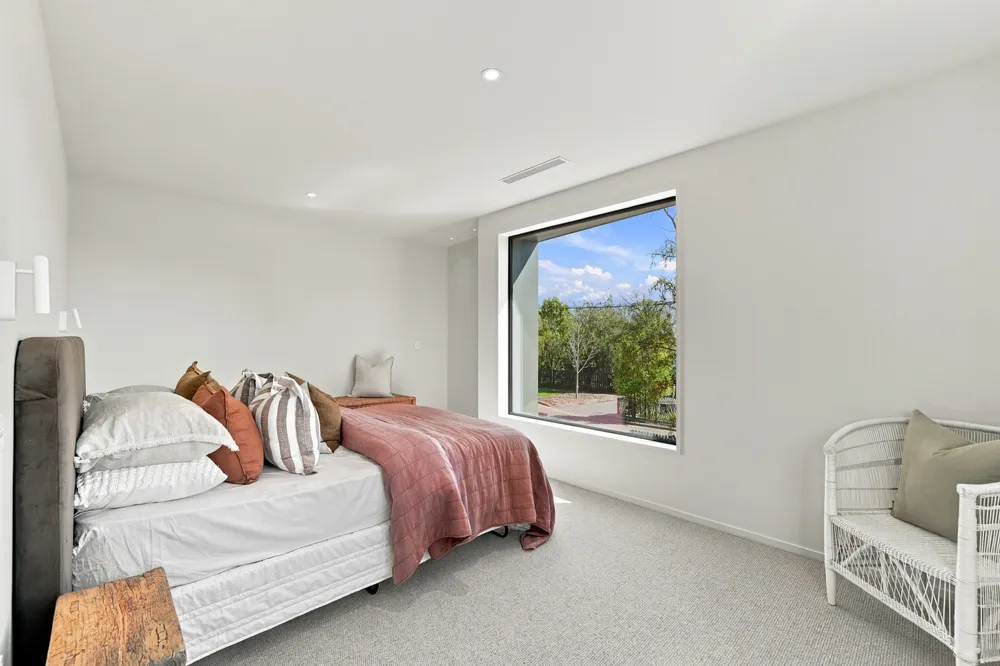 Photos of 26 Perry Street