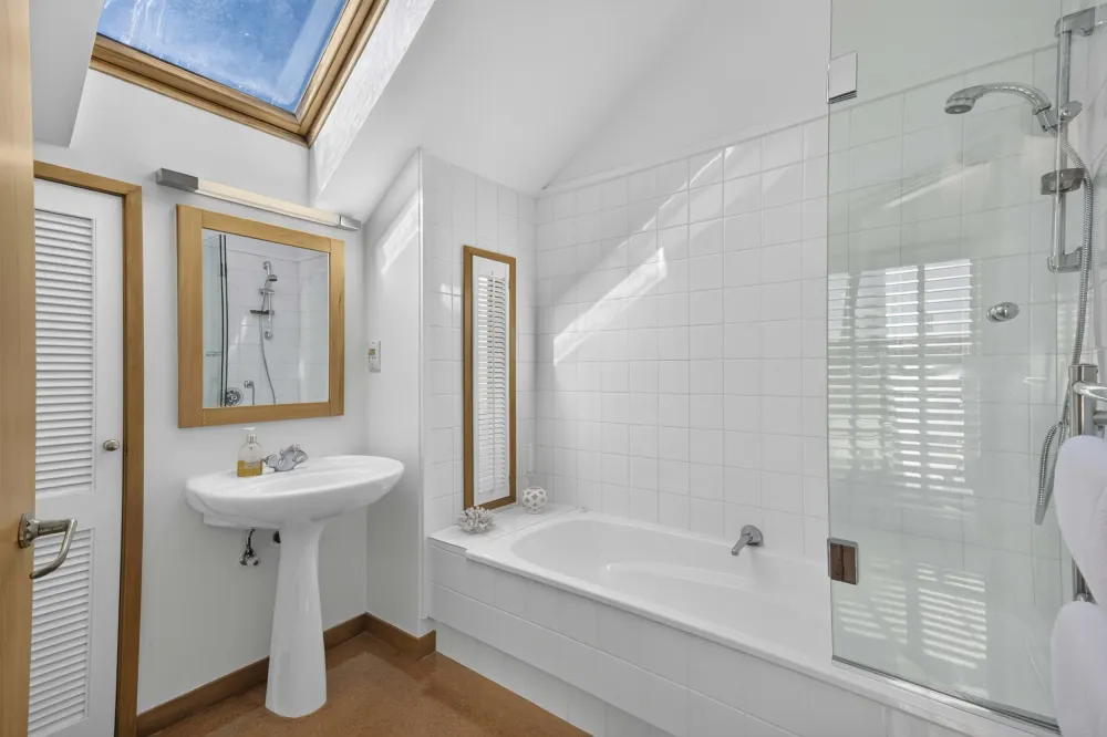 Photos of 73C Benson Road