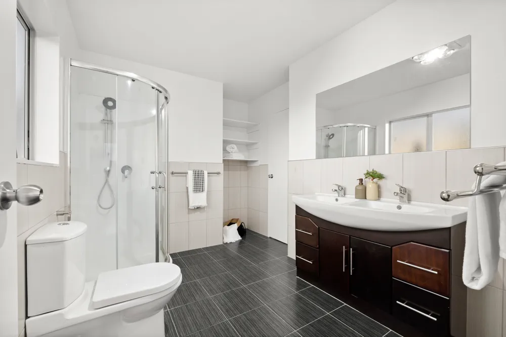 Photos of 419A Bucklands Beach Road