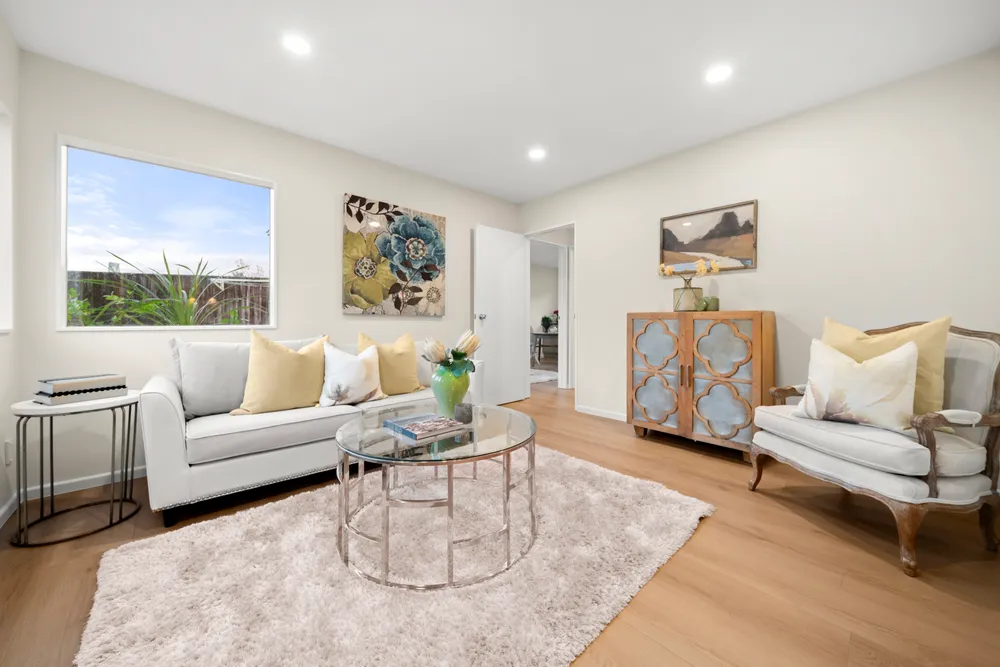 Photos of 419A Bucklands Beach Road