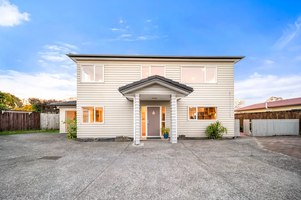 Photos of 419A Bucklands Beach Road