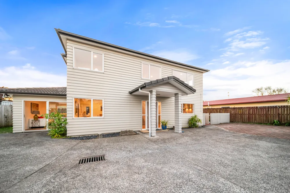 Photos of 419A Bucklands Beach Road
