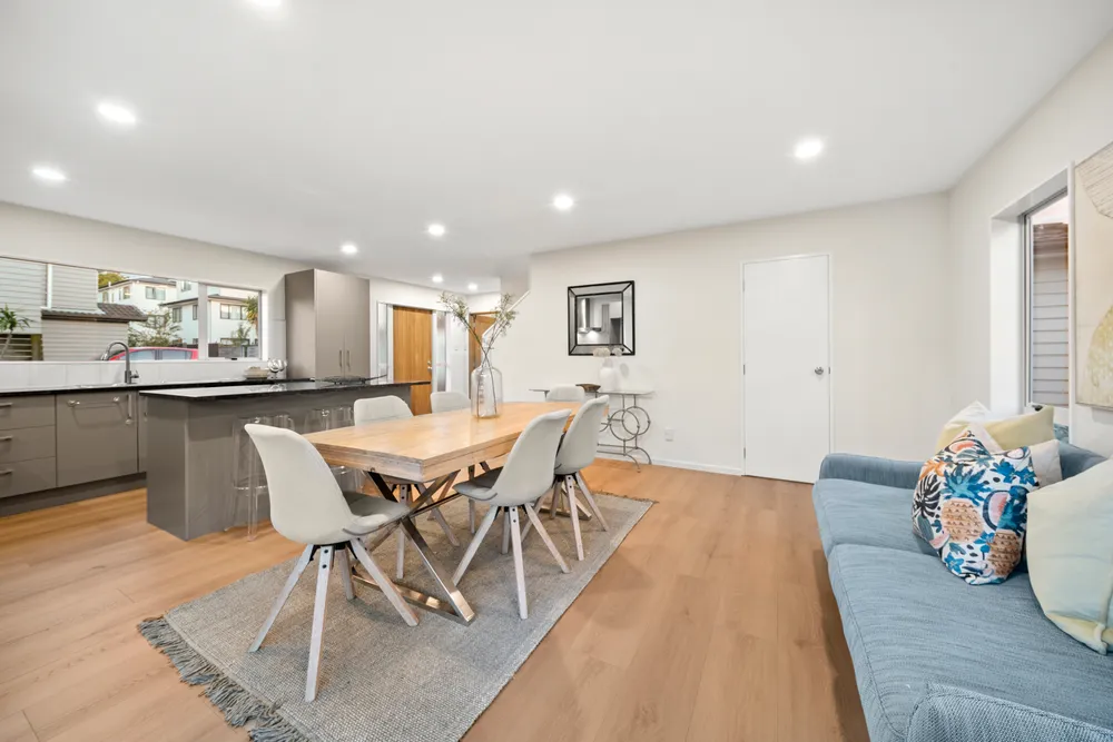 Photos of 419A Bucklands Beach Road